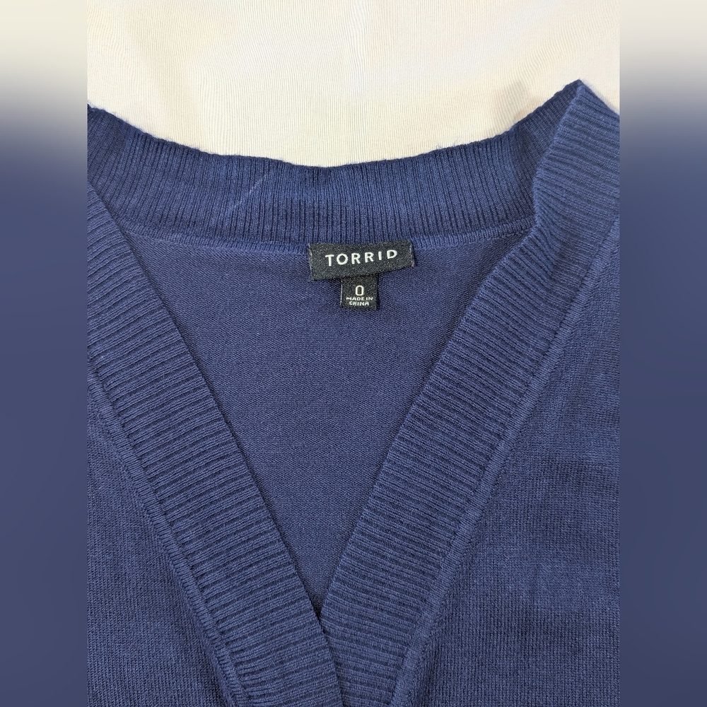 Torrid Open Front Shrug (Torrid 0) - Picture 2 of 9